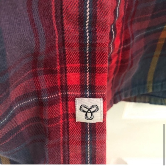 Aritzia TNA Plaid Flannel Boyfriend Fit Size Small - Picture 7 of 9